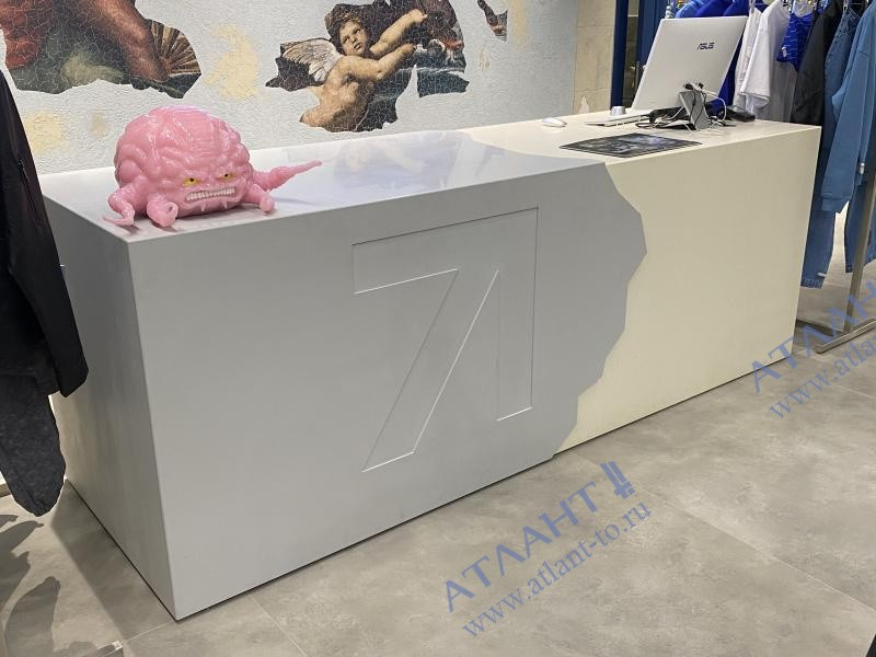 Кассовый стол в магазине Asia st71 ТРЦ Павелецкая плаза
